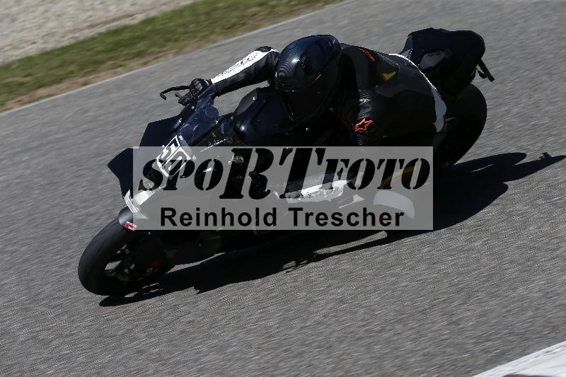 /15 22.05.2026  Plüss Moto Sport  Discover the Bike ADR /Gruppe rot - Race 3/50